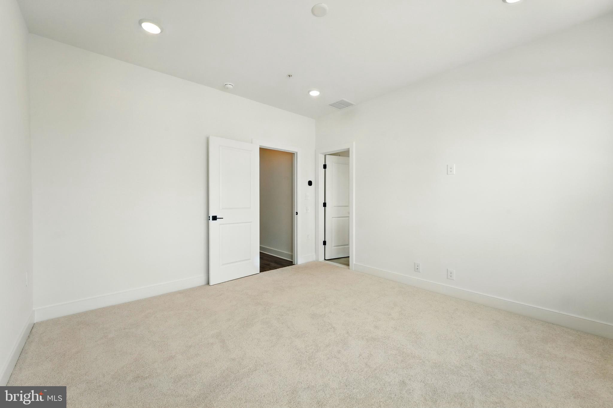 BELMONT OVERLOOK - Residential