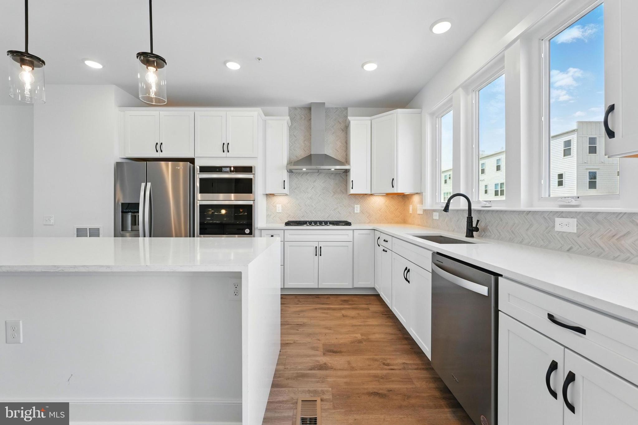 BELMONT OVERLOOK - Residential