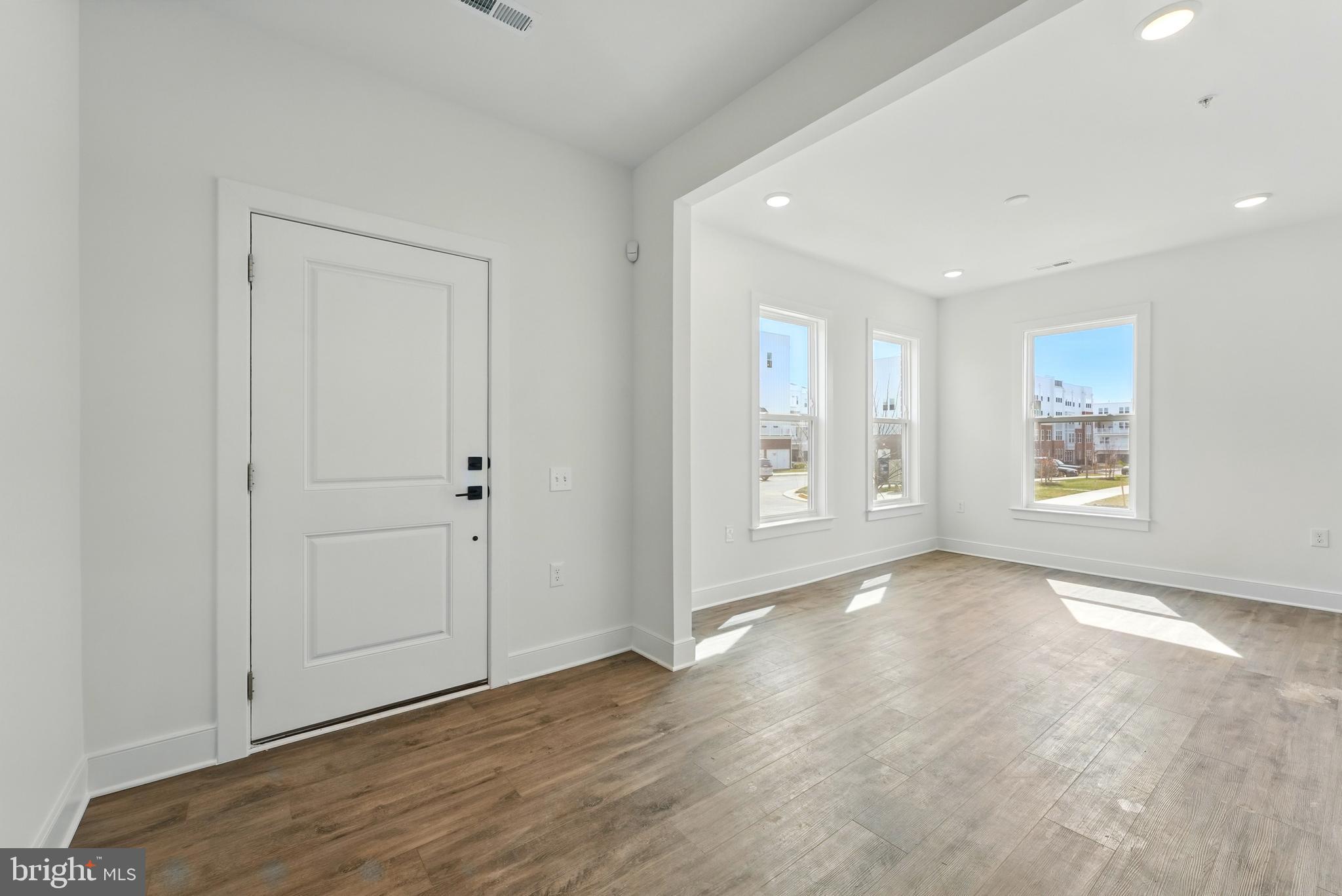 BELMONT OVERLOOK - Residential