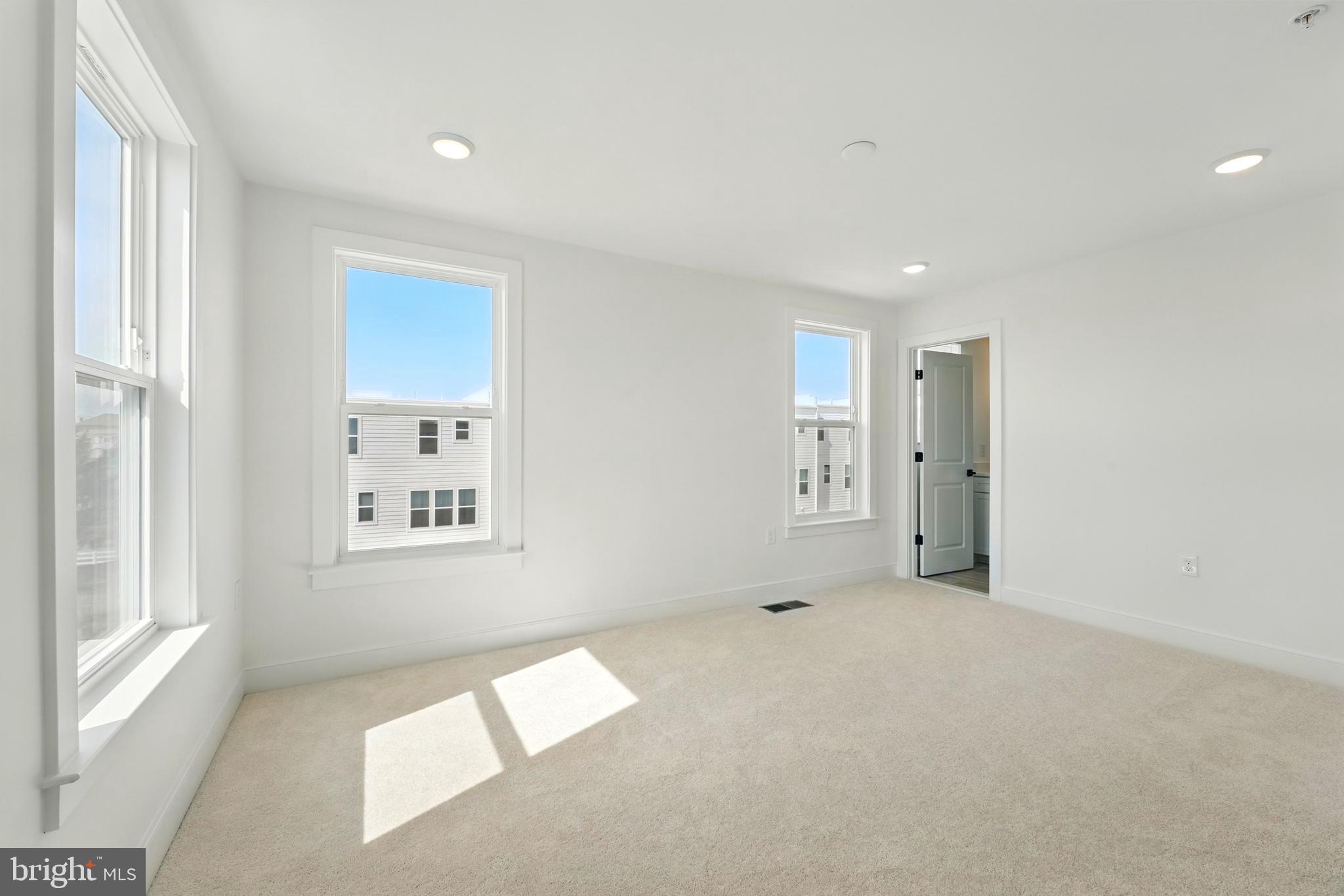 BELMONT OVERLOOK - Residential