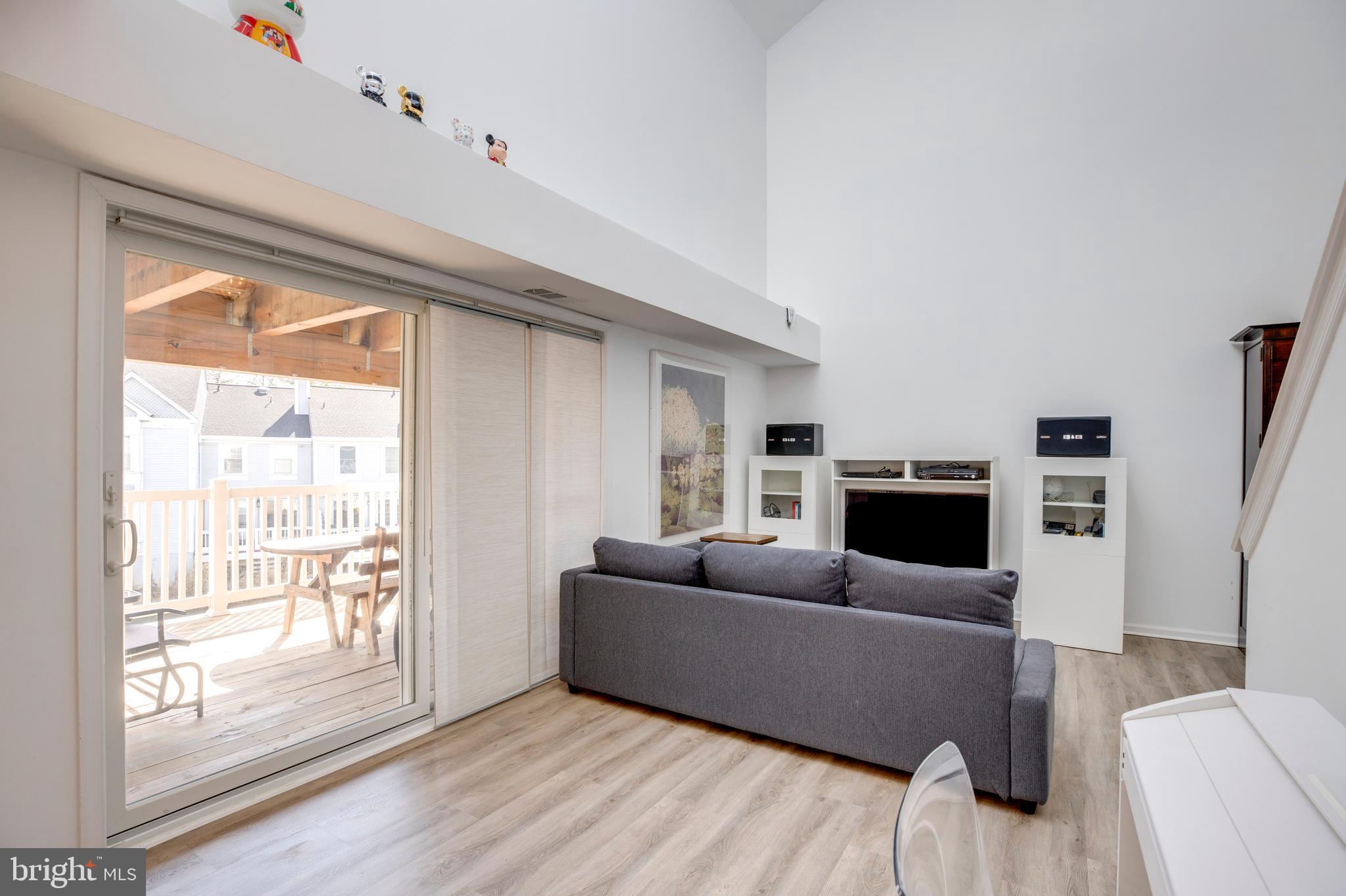 WATERS EDGE - Residential