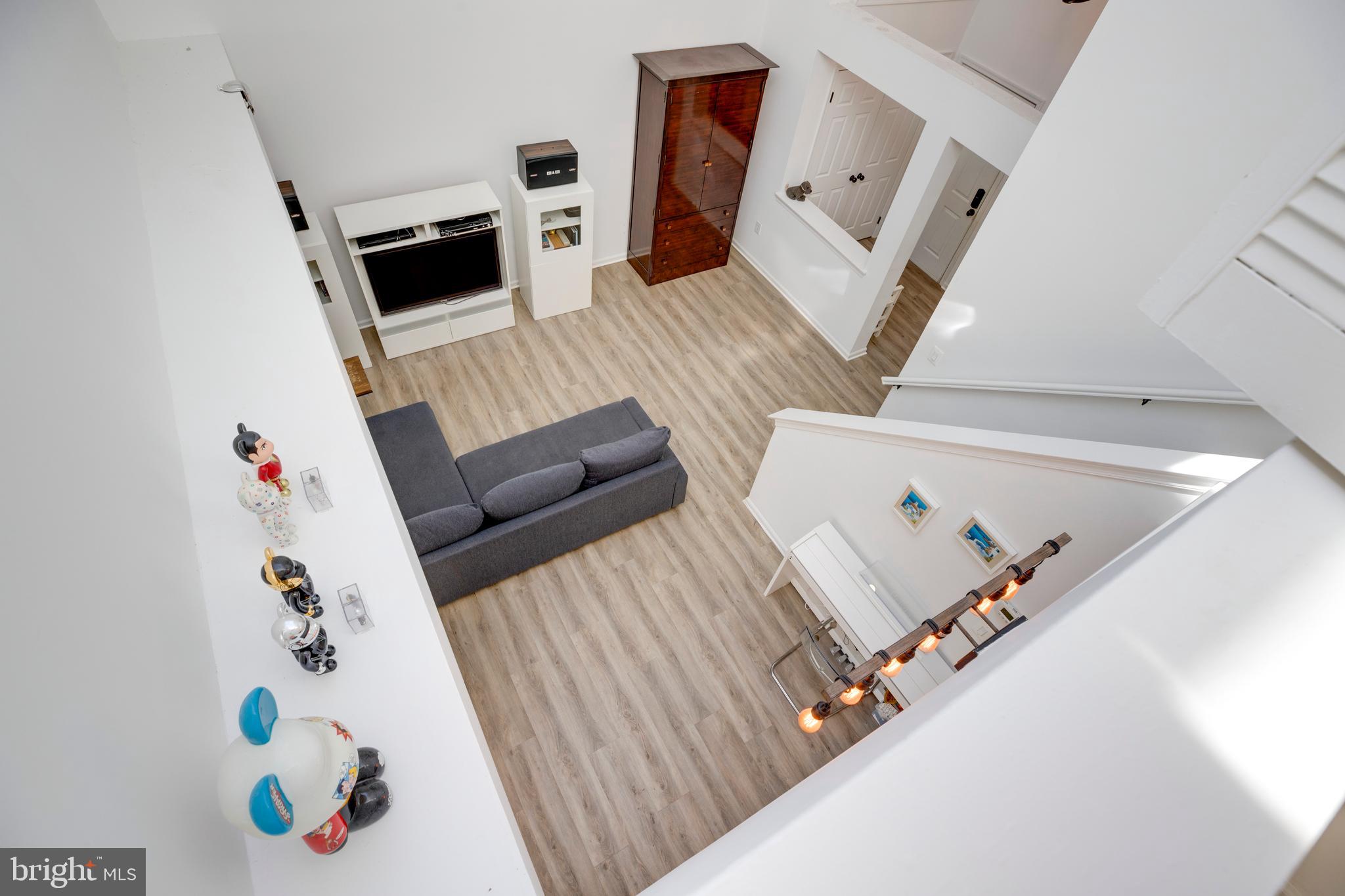 WATERS EDGE - Residential