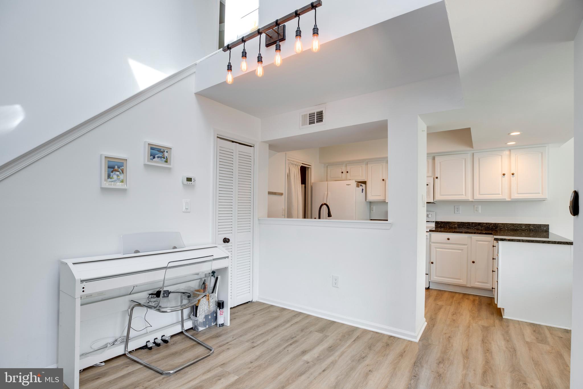 WATERS EDGE - Residential