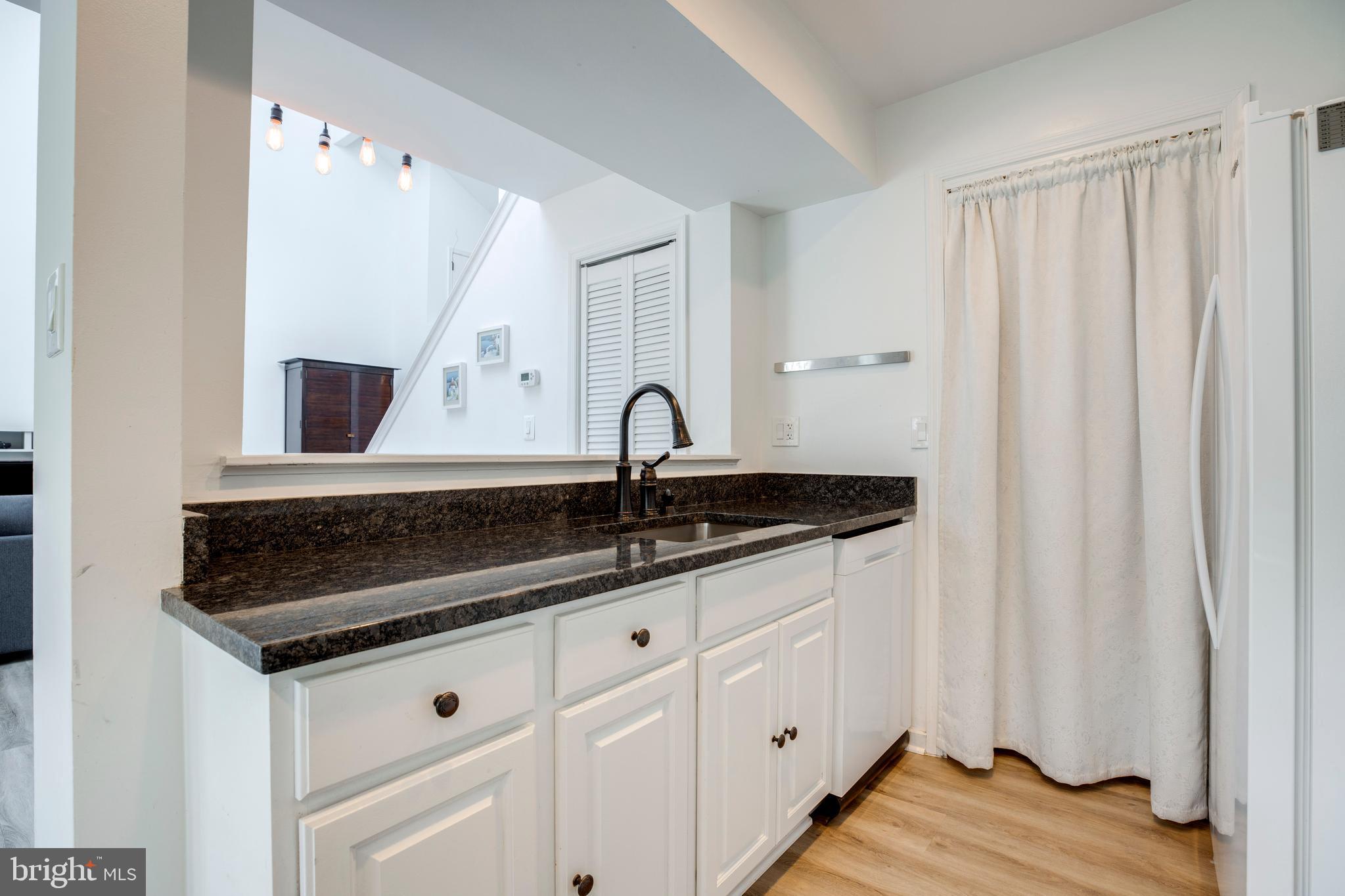 WATERS EDGE - Residential