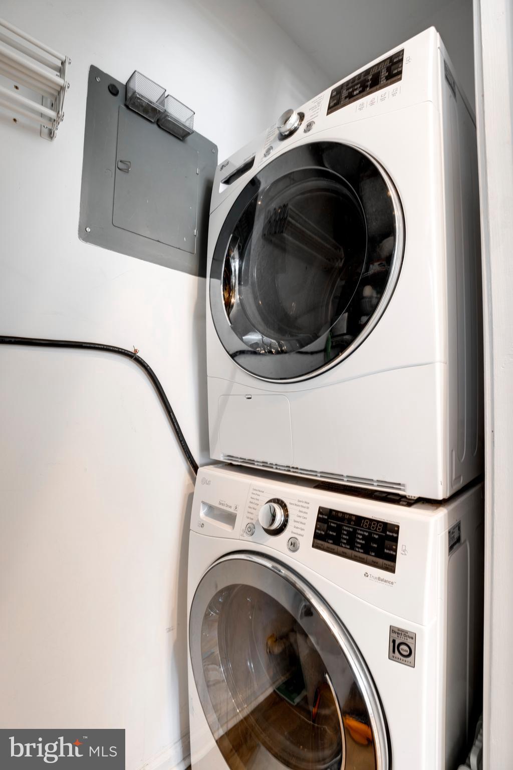 WATERS EDGE - Residential