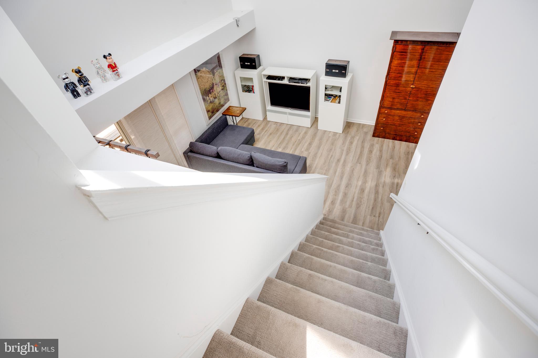 WATERS EDGE - Residential