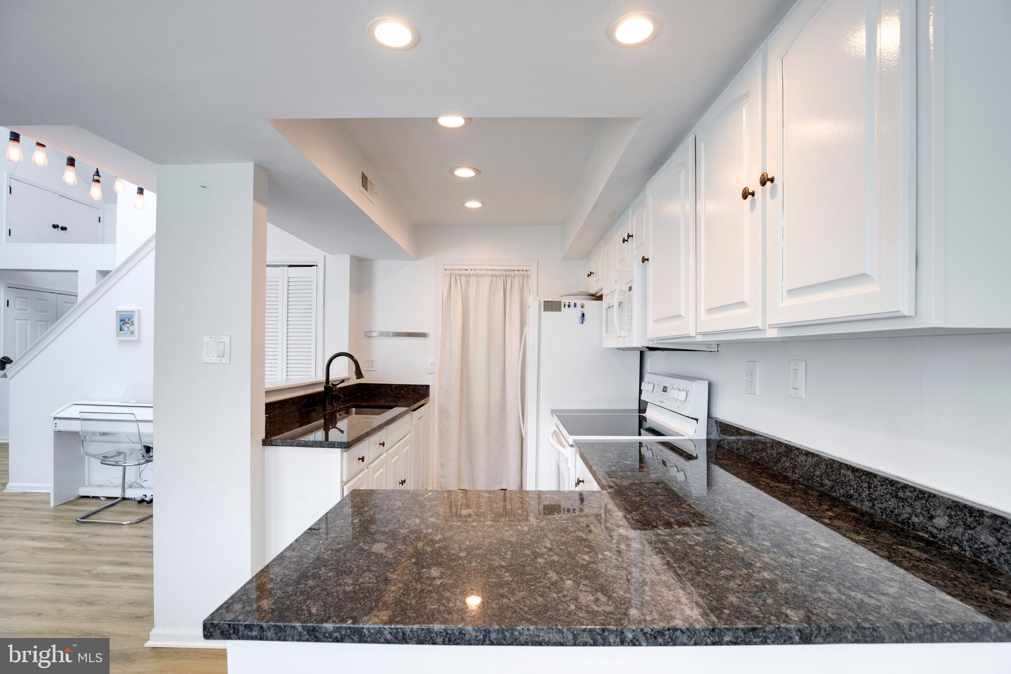 WATERS EDGE - Residential