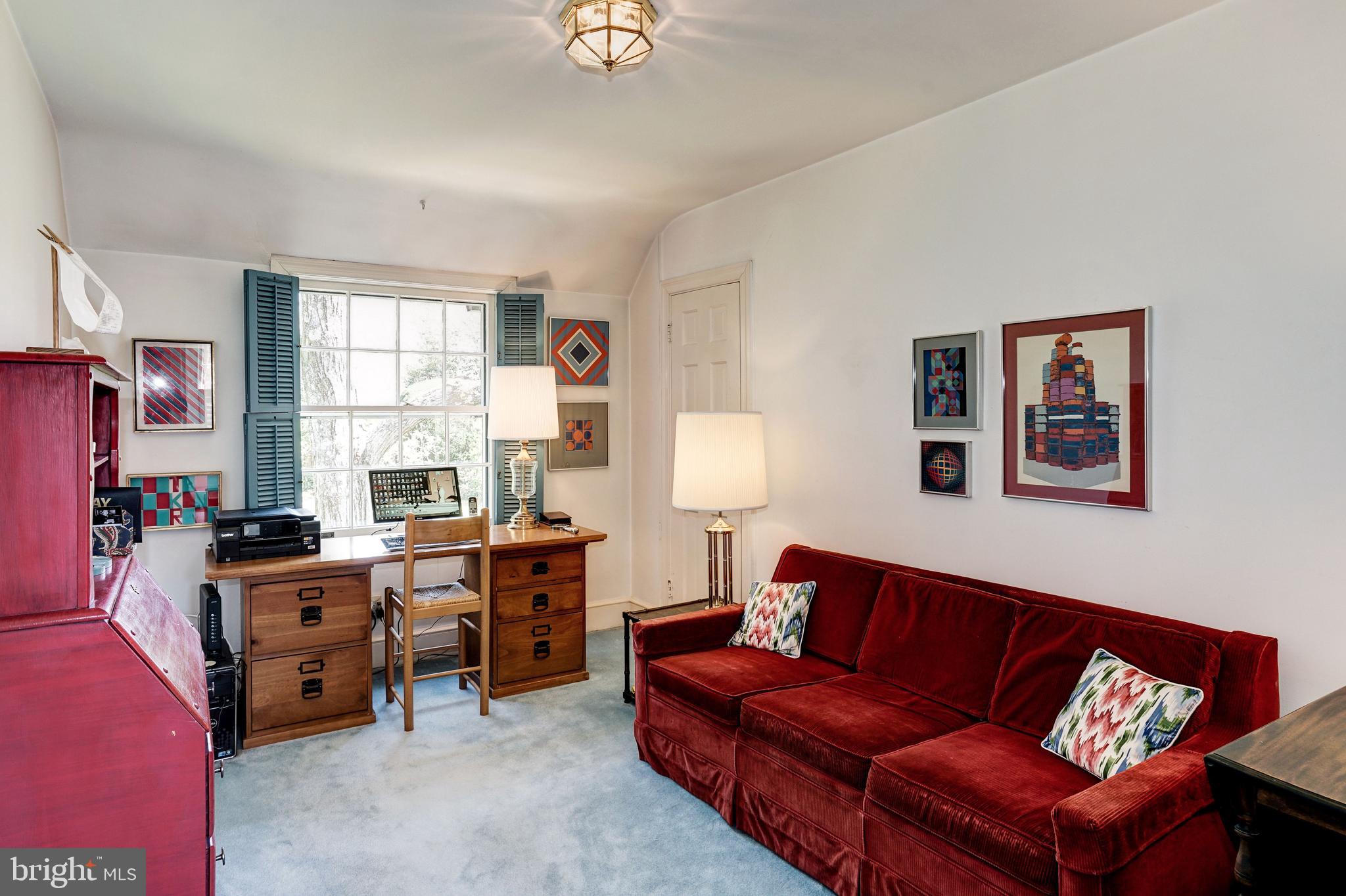 COUNTRY CLUB HILLS - Residential