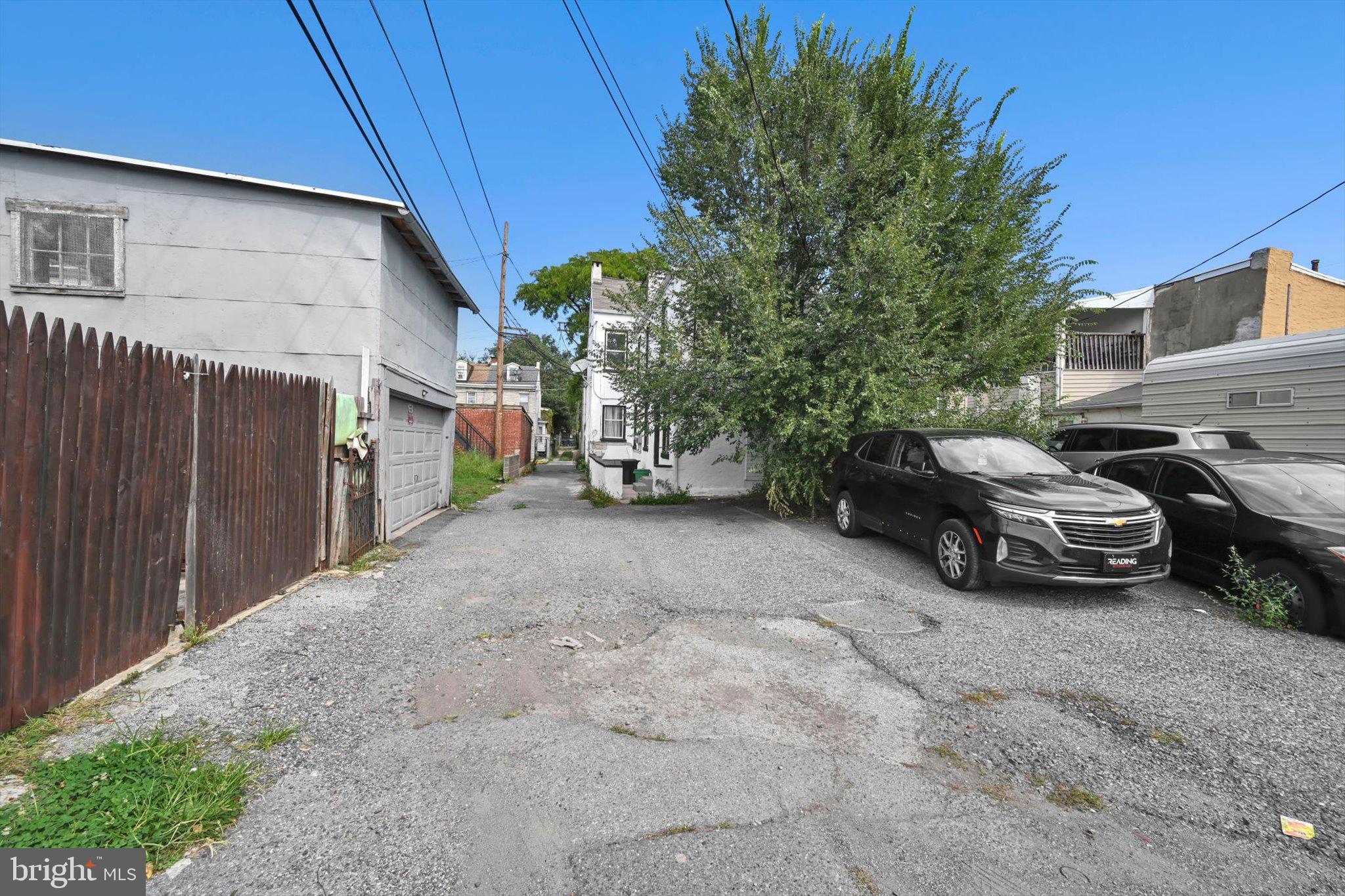 412 SPRUCE STREET