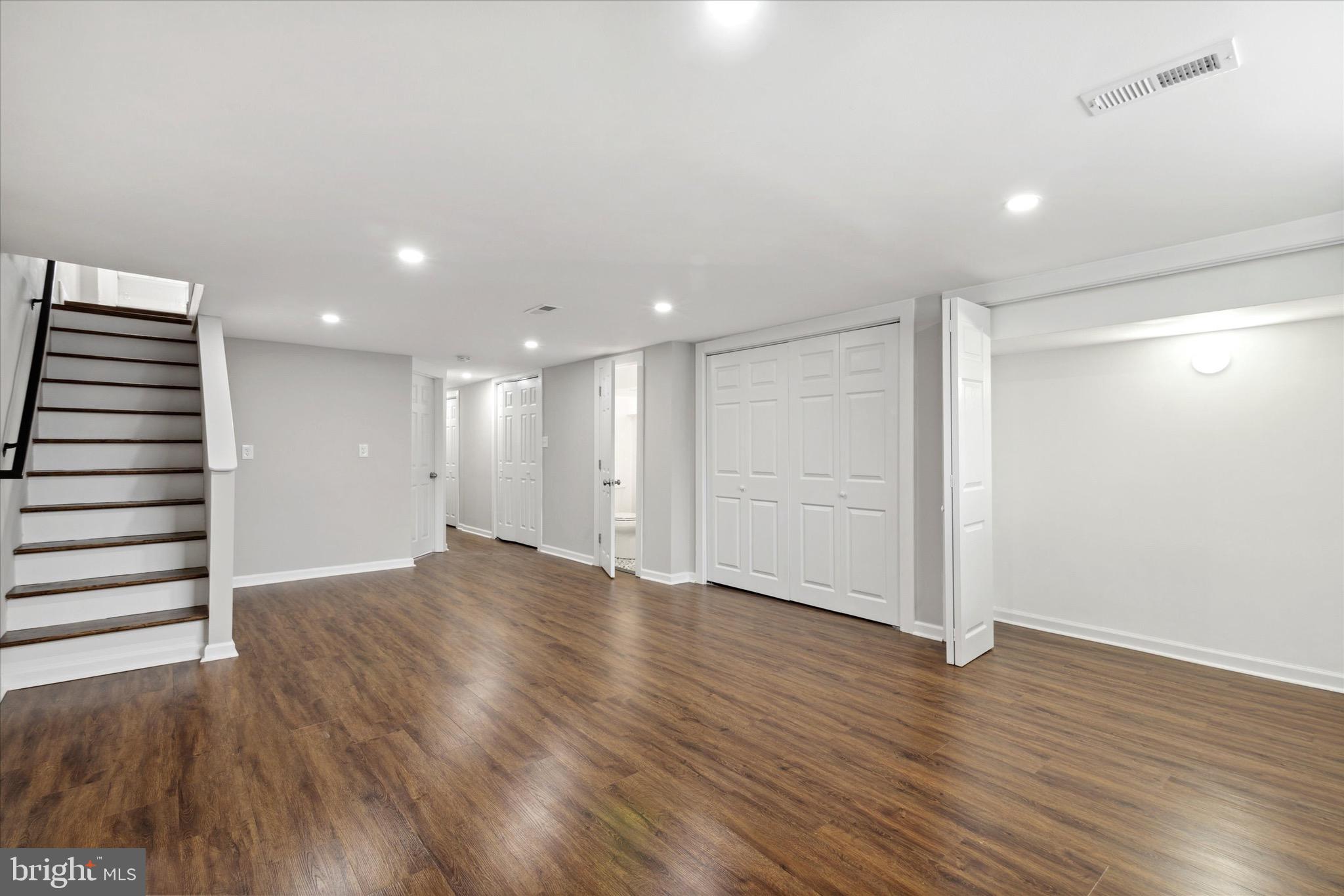 CEDARBROOK - Residential