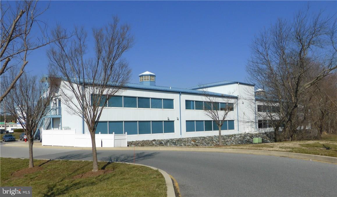 CARPENTERS CROSSING - Commercial Sale