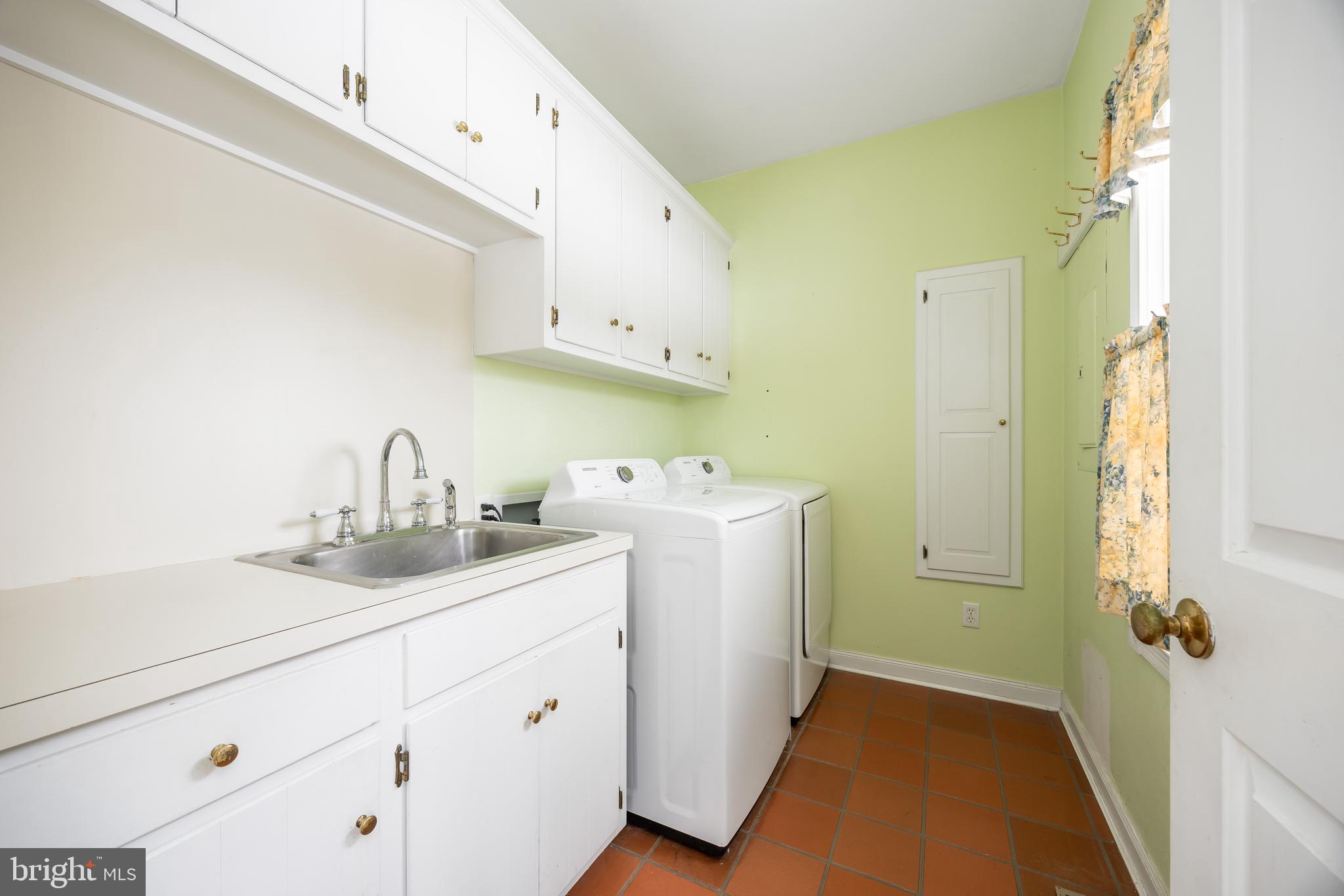 BRAFFERTON - Residential