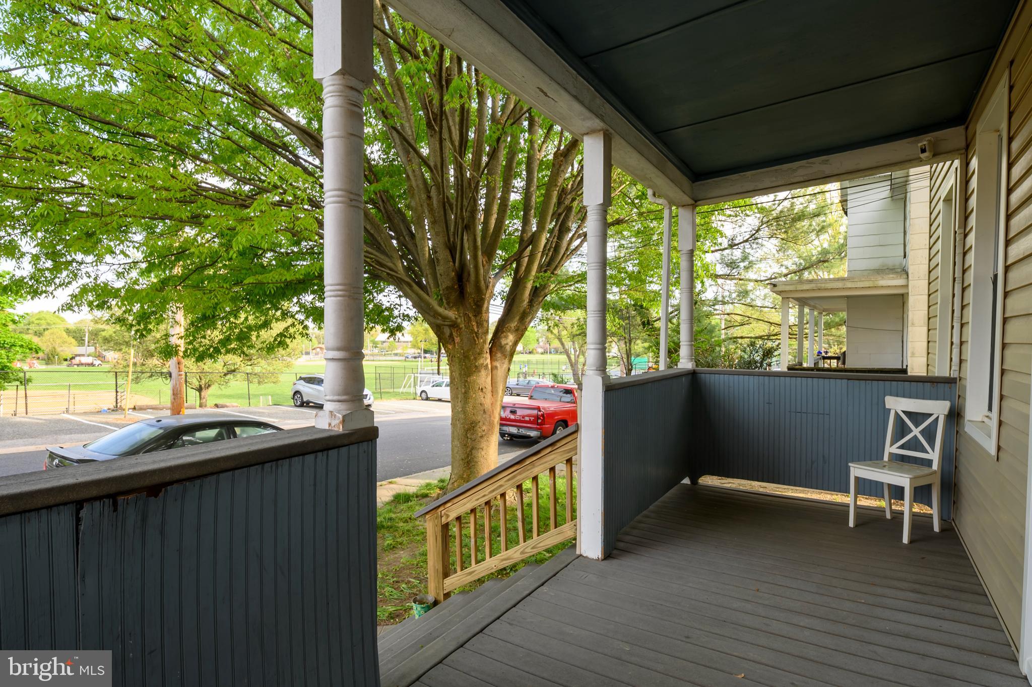 305 9TH STREET
