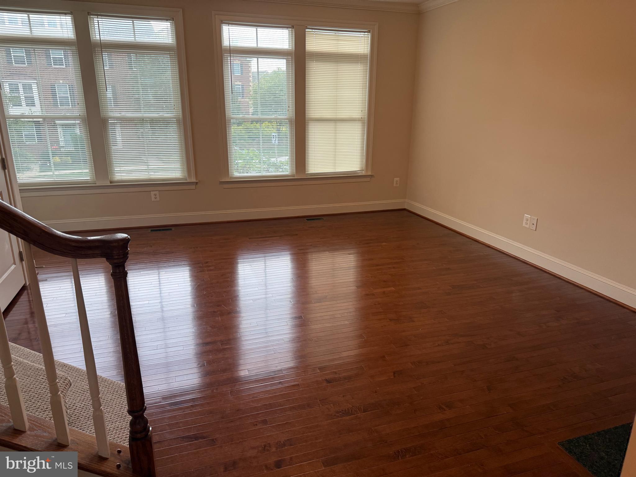 VILLAGES OF URBANA - Residential Lease