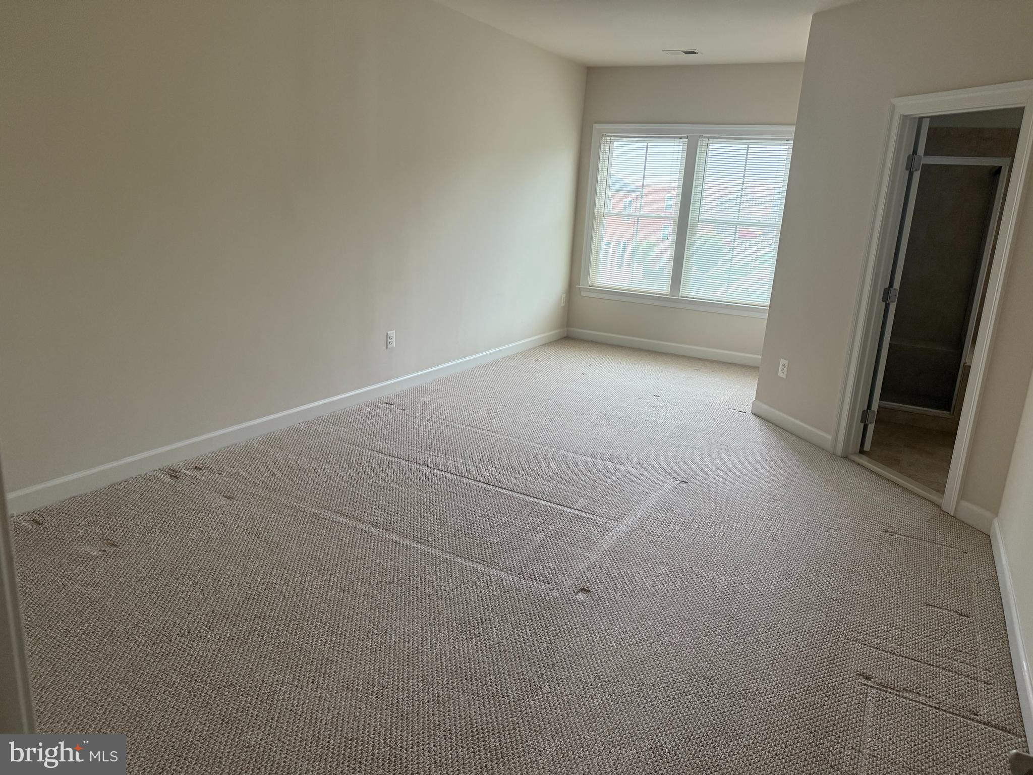 VILLAGES OF URBANA - Residential Lease