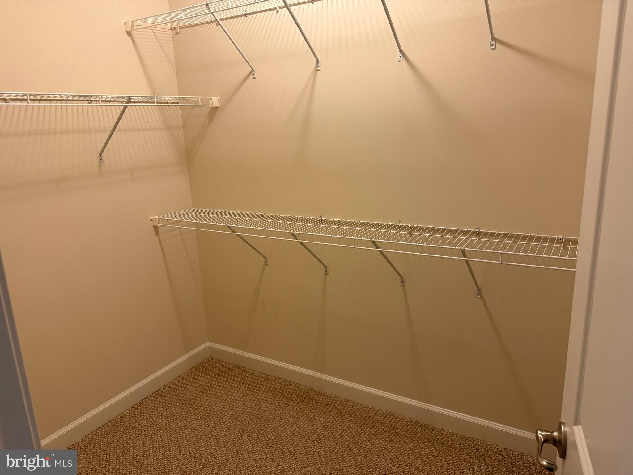 VILLAGES OF URBANA - Residential Lease