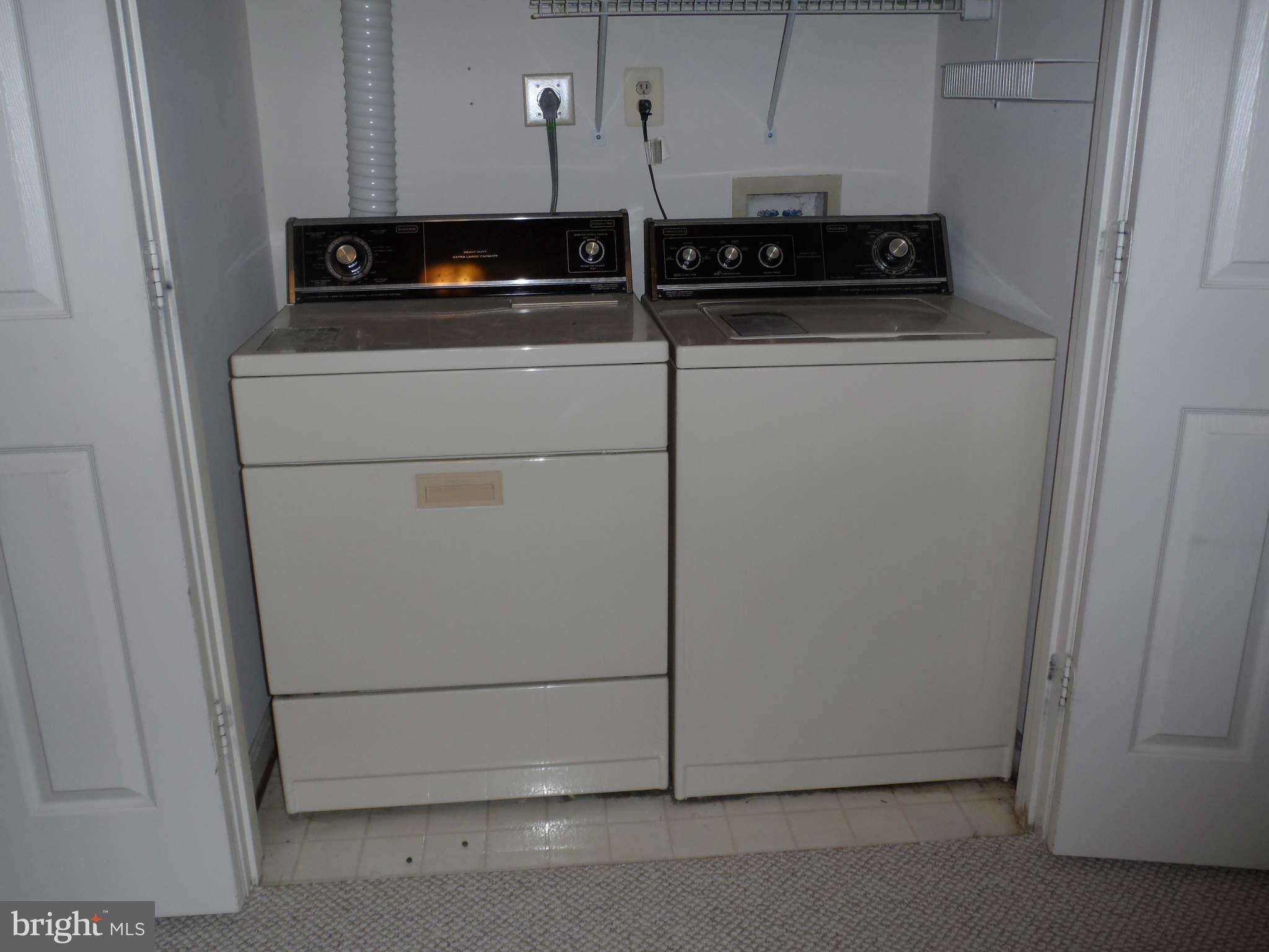 MCNAIR FARMS LANDBAY - Residential