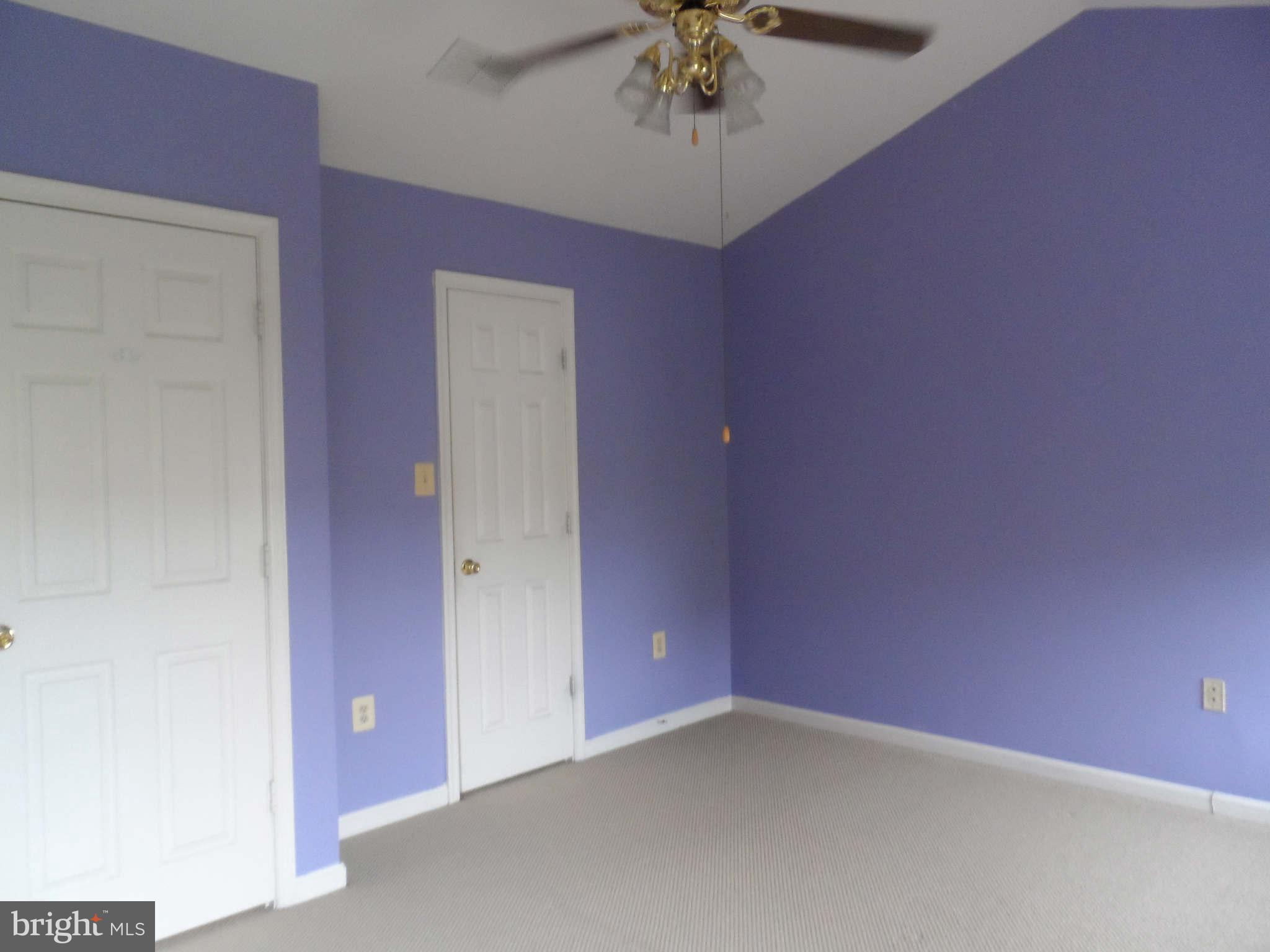 MCNAIR FARMS LANDBAY - Residential