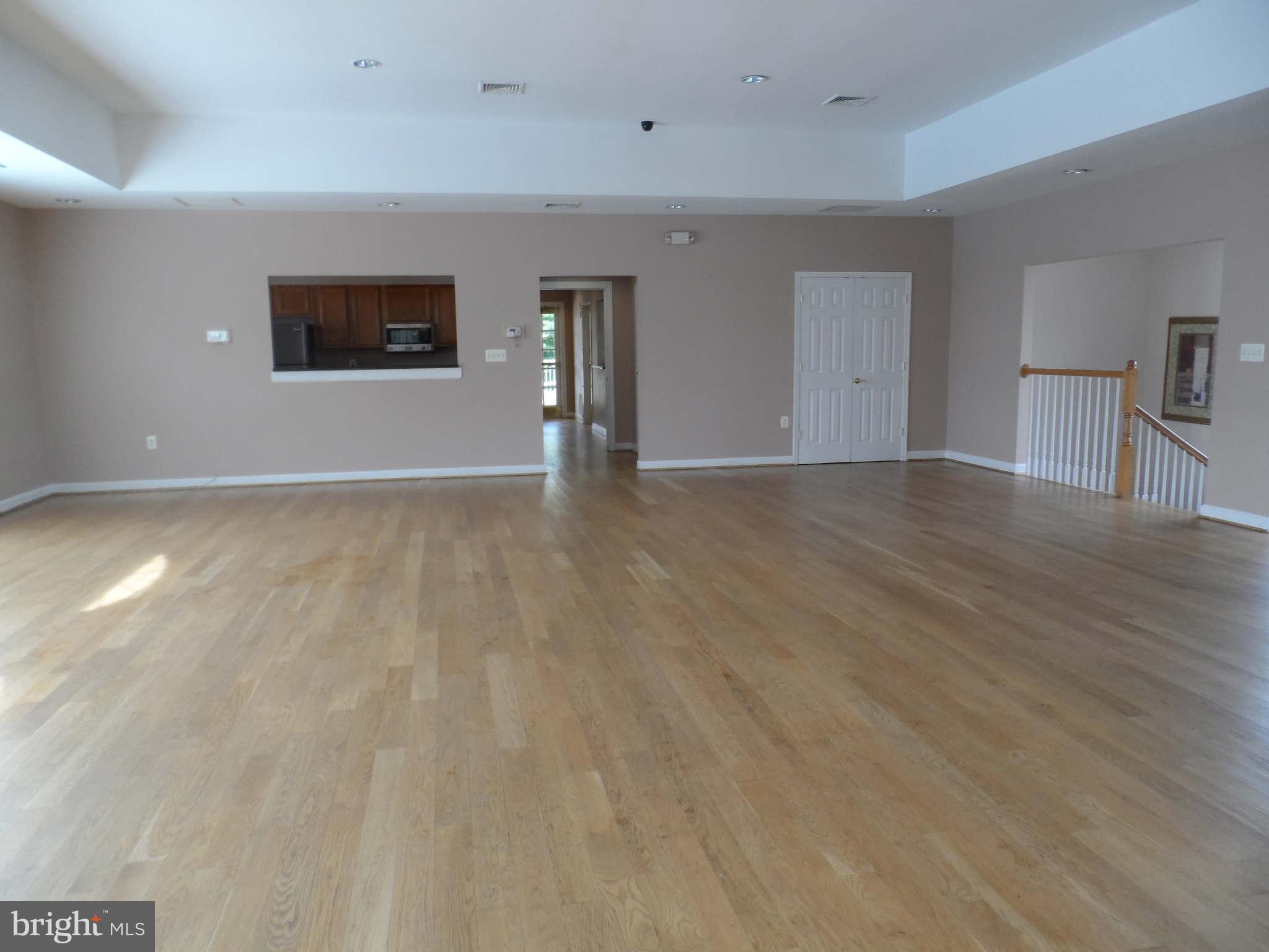 MCNAIR FARMS LANDBAY - Residential