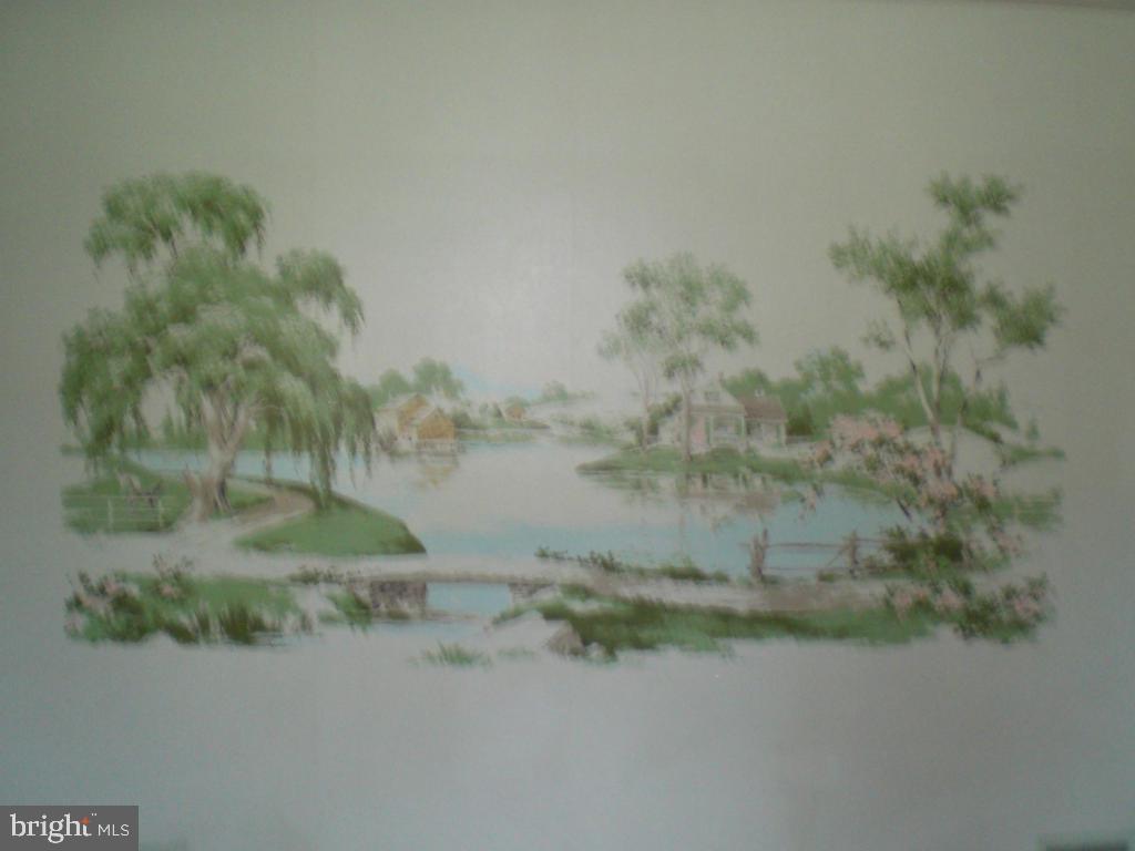 QUAKER HILLS - Residential