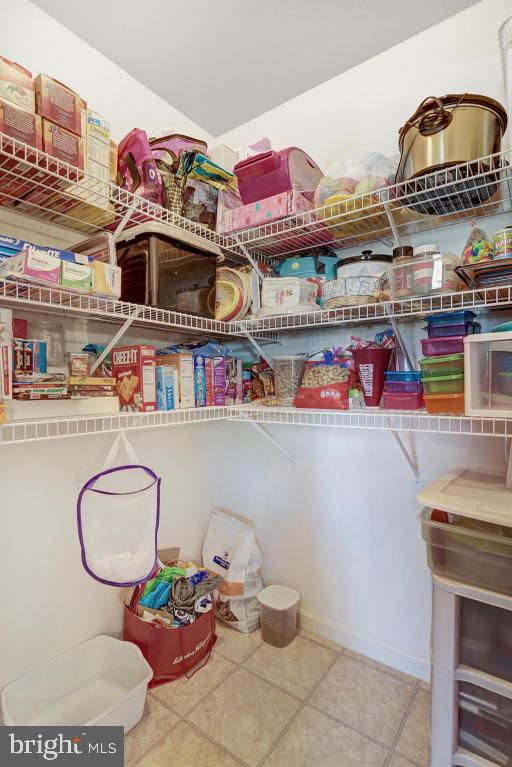 HAMPTON CHASE - Residential