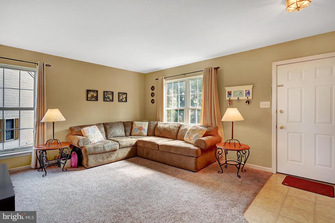 HAMPTON CHASE - Residential