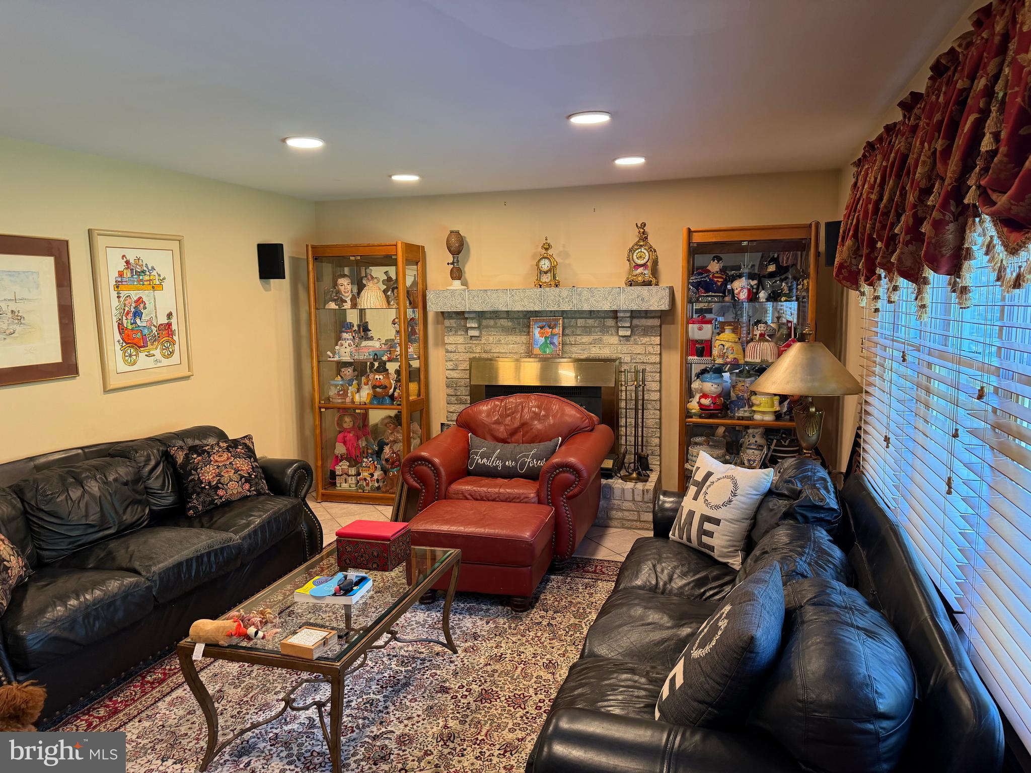 LONGFIELD WOODS - Residential