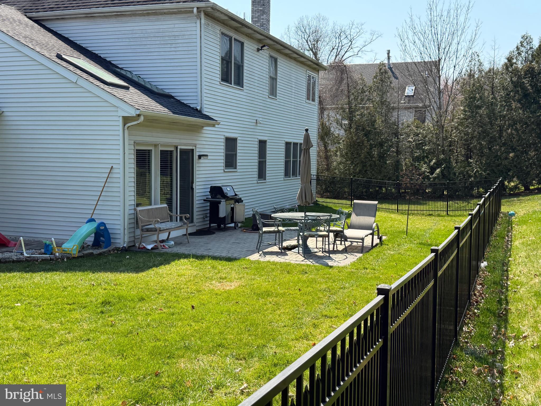 LONGFIELD WOODS - Residential