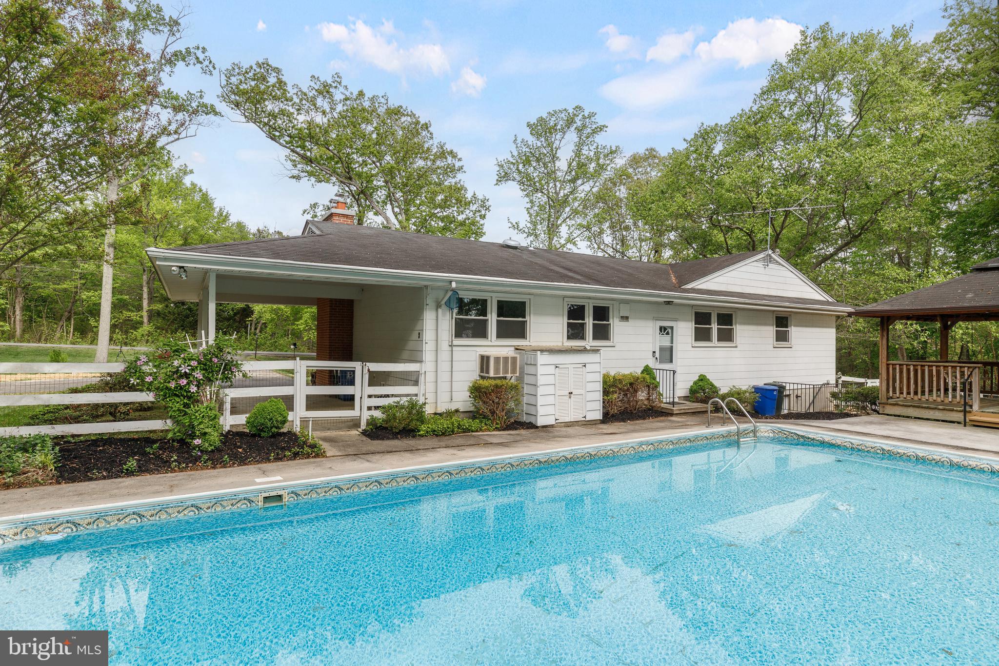 GREENSPRING HILLS - Residential