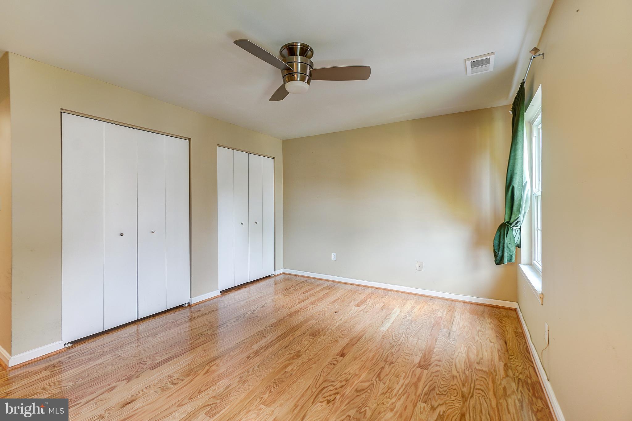 CROMWELL FOUNTAIN - Residential