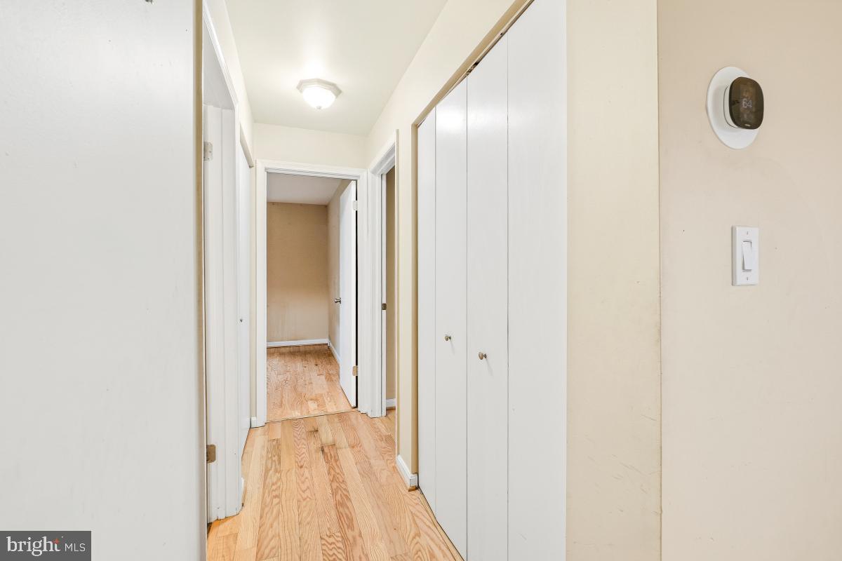 CROMWELL FOUNTAIN - Residential