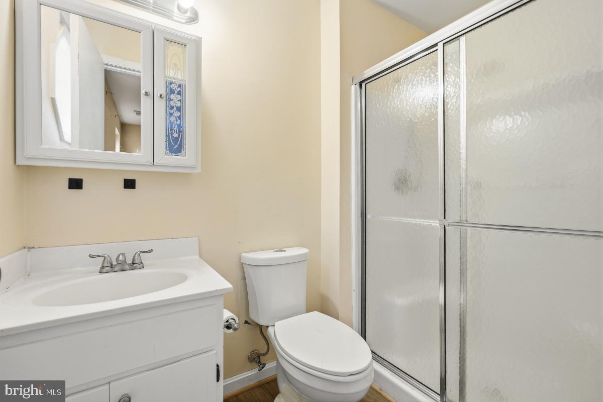 CROMWELL FOUNTAIN - Residential