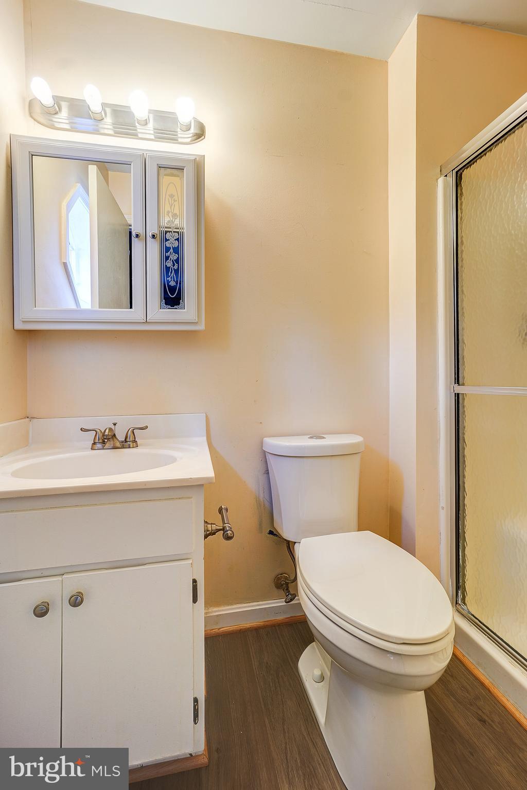 CROMWELL FOUNTAIN - Residential