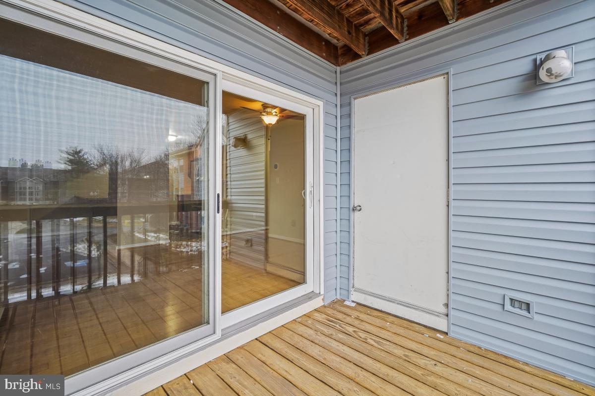 CROMWELL FOUNTAIN - Residential