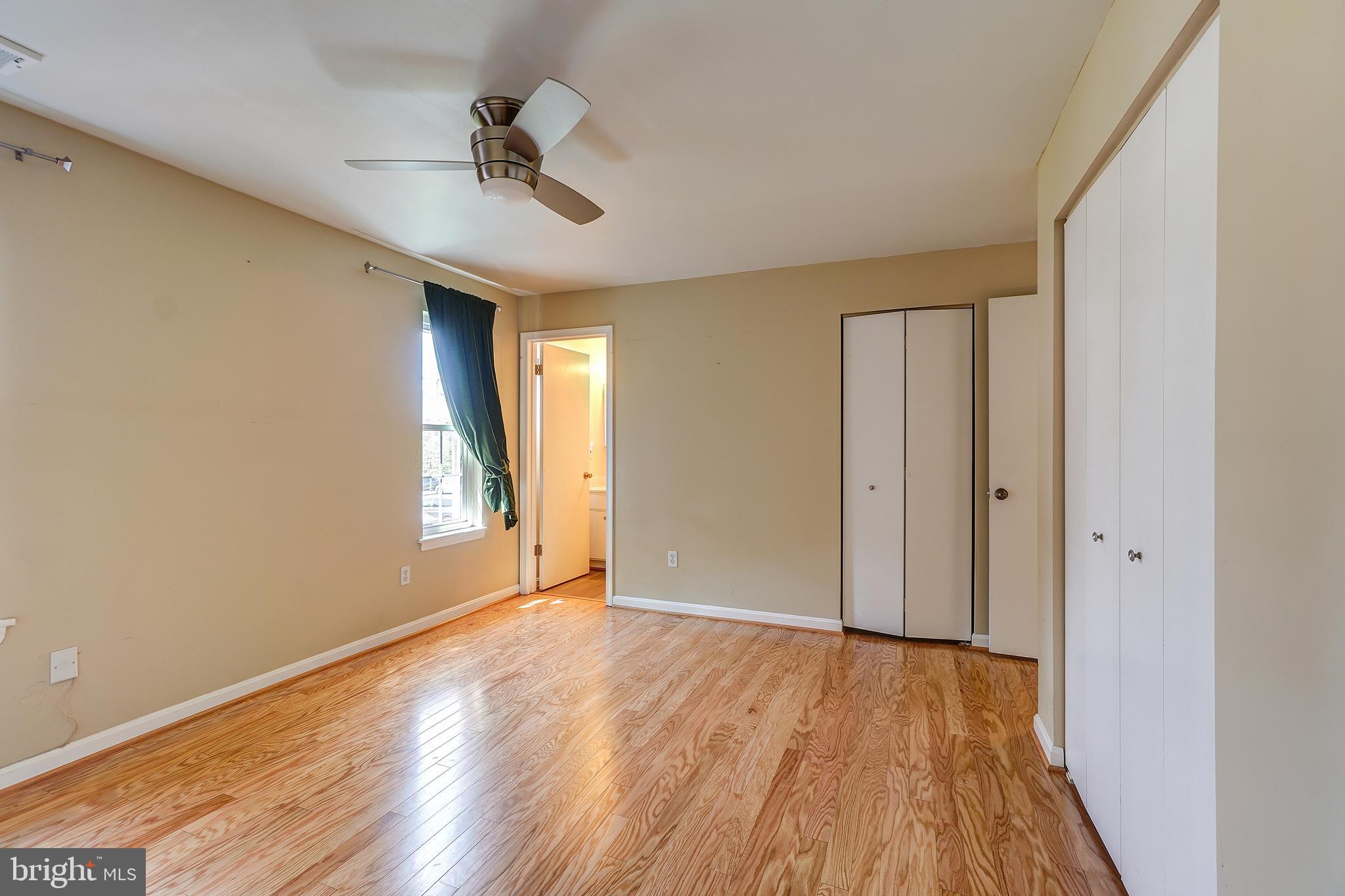 CROMWELL FOUNTAIN - Residential