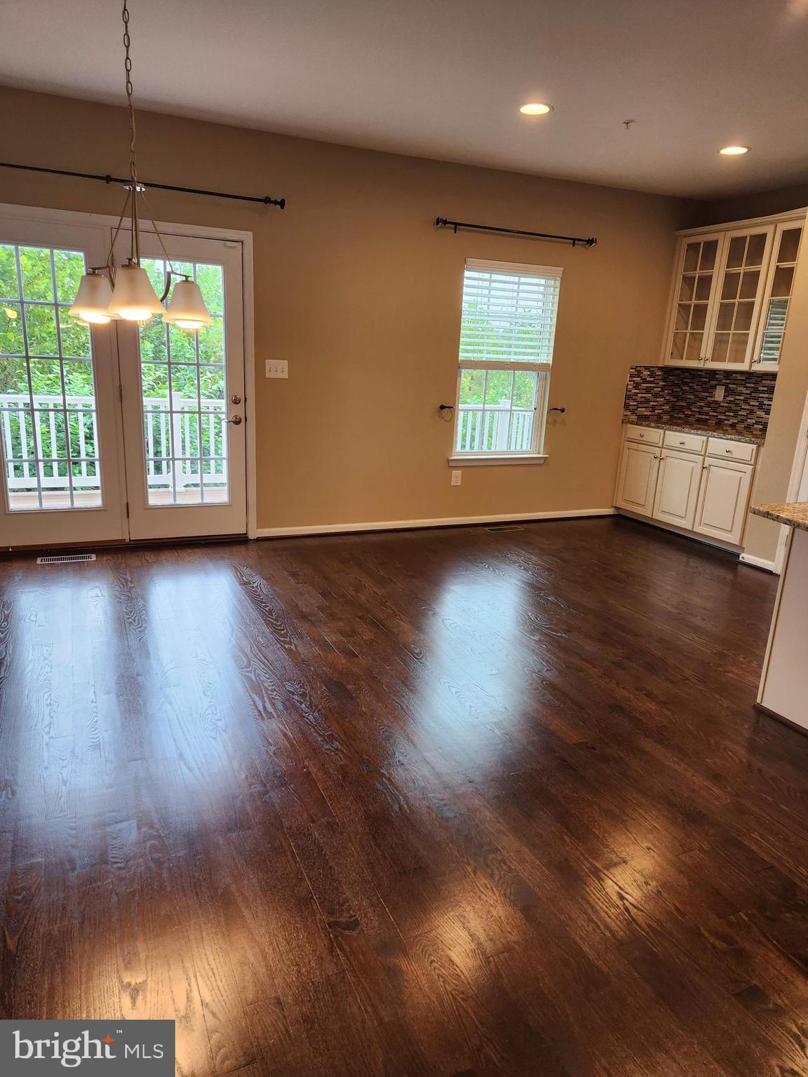 RAINCLIFFE CENTER - Residential