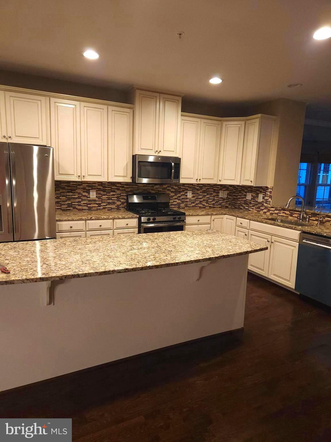 RAINCLIFFE CENTER - Residential