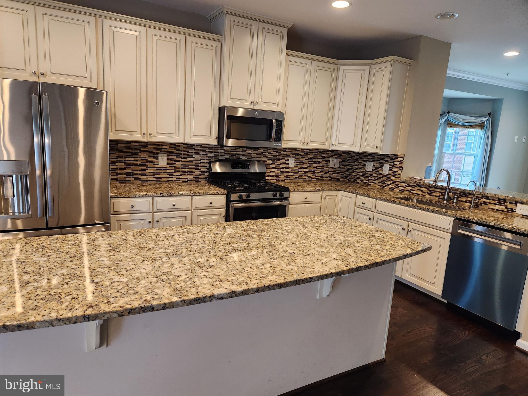 RAINCLIFFE CENTER - Residential