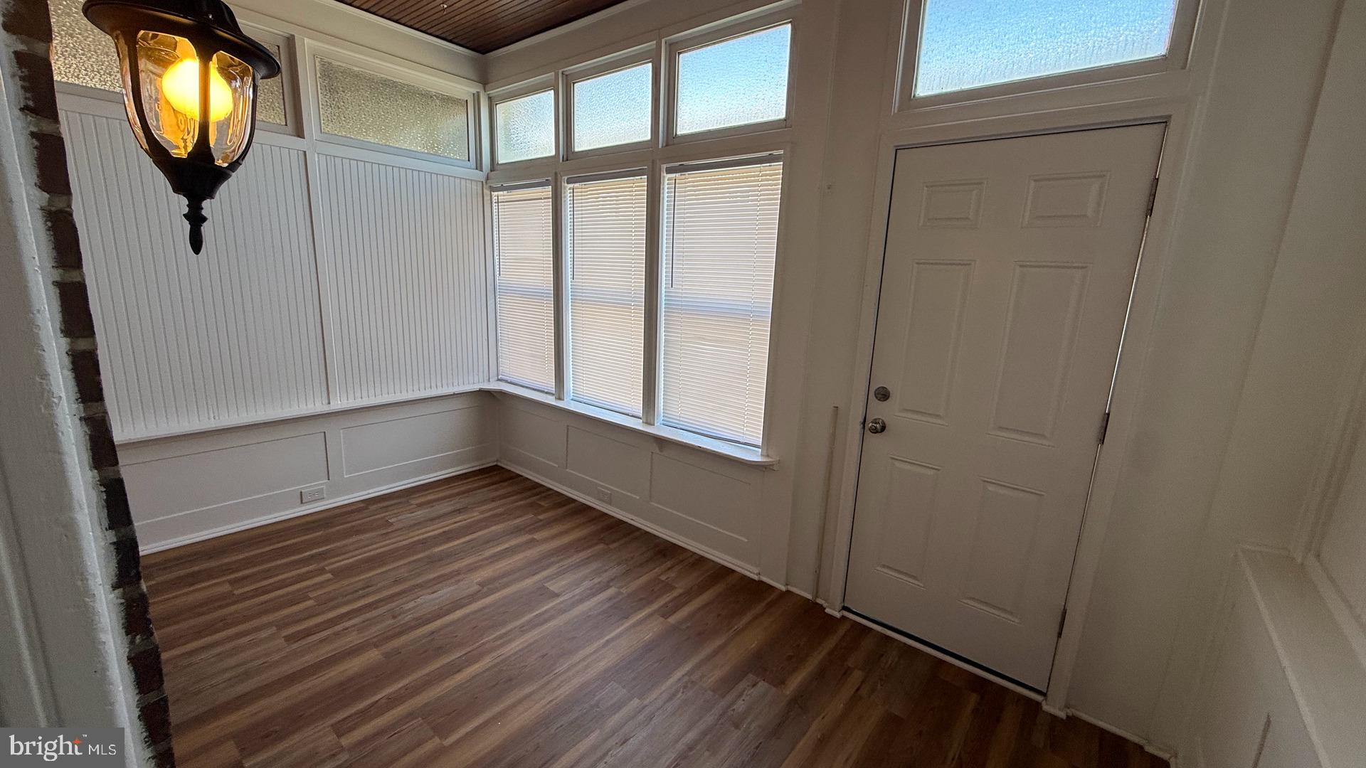 26 6TH AVENUE