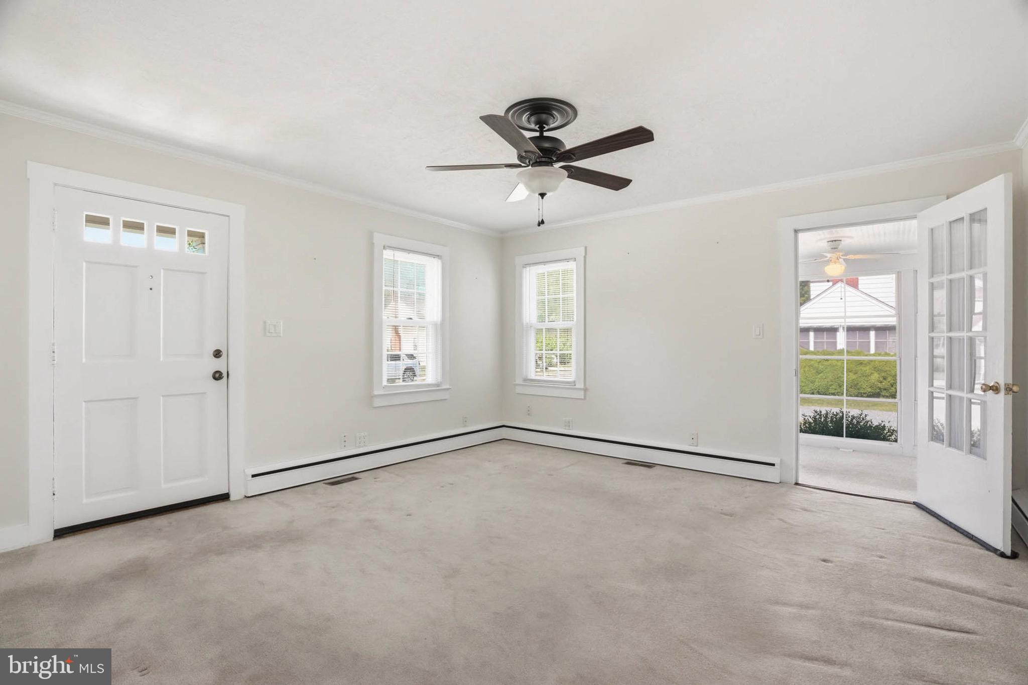 CENTREVILLE - Residential
