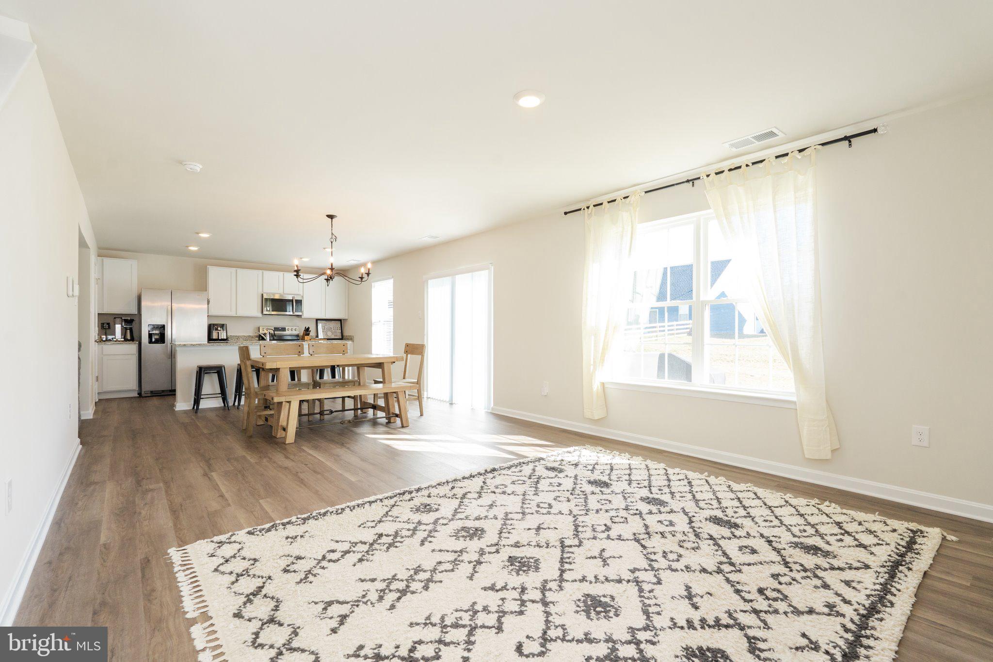 RED HILL - Residential