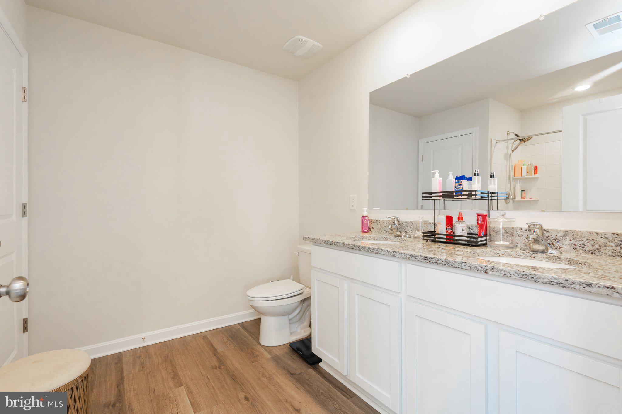 RED HILL - Residential