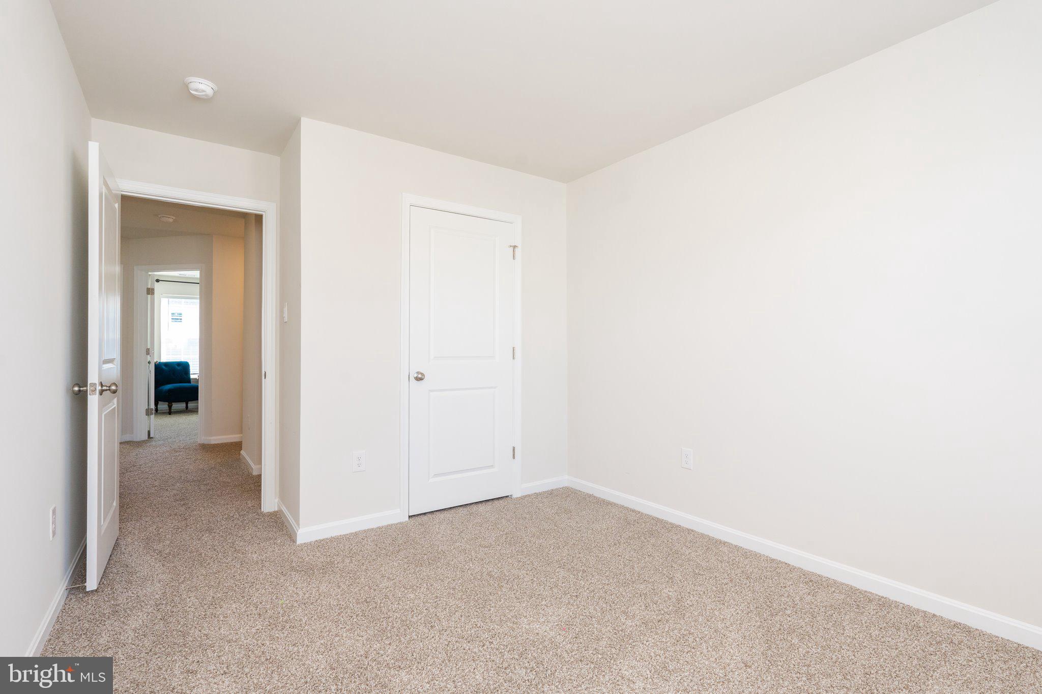 RED HILL - Residential