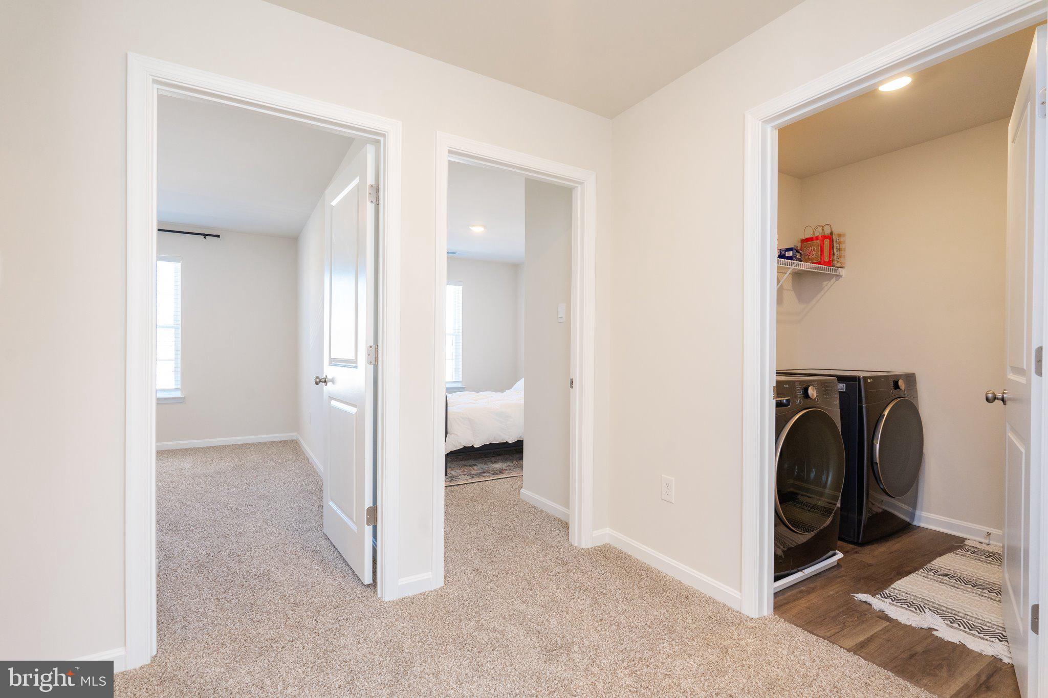 RED HILL - Residential