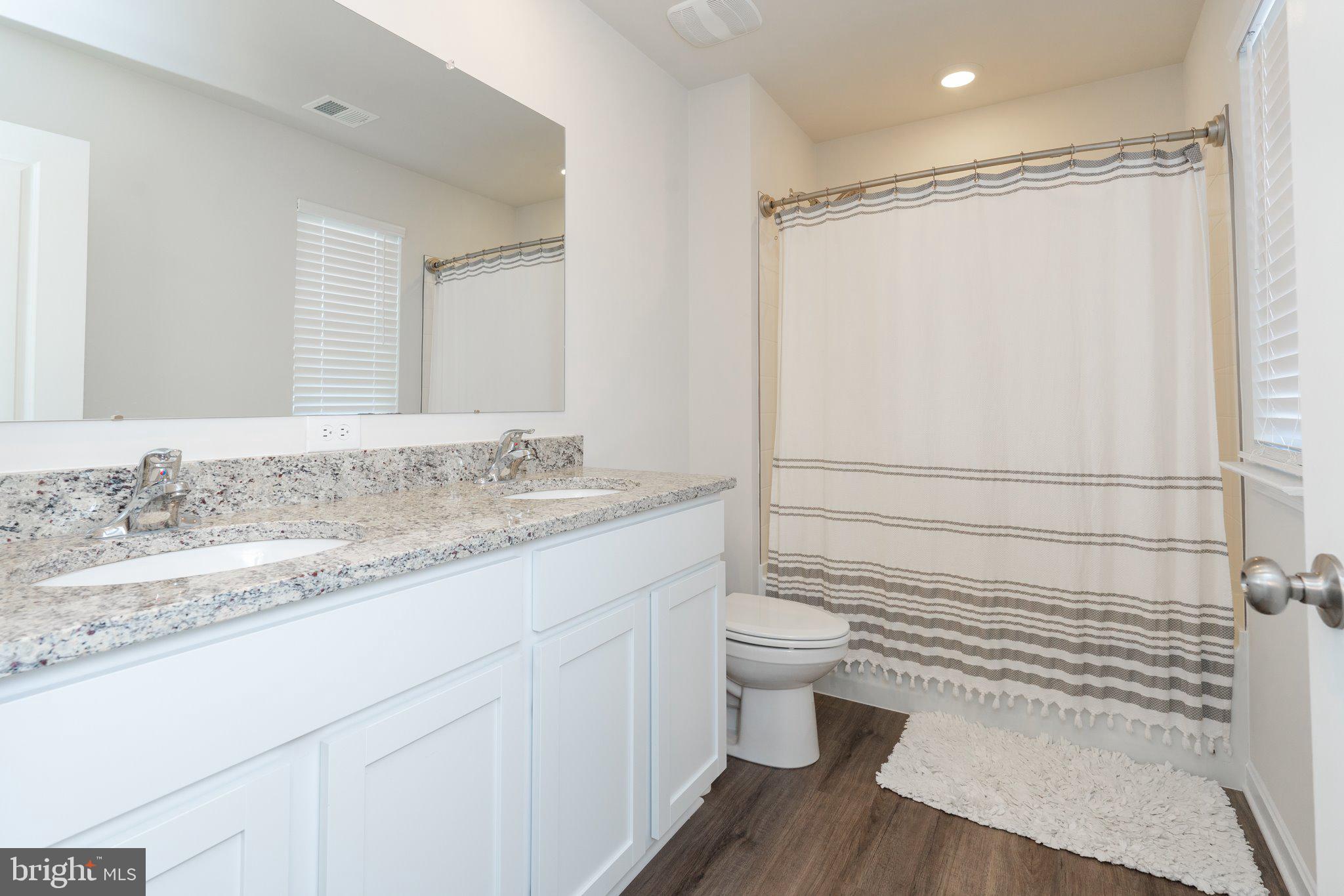 RED HILL - Residential