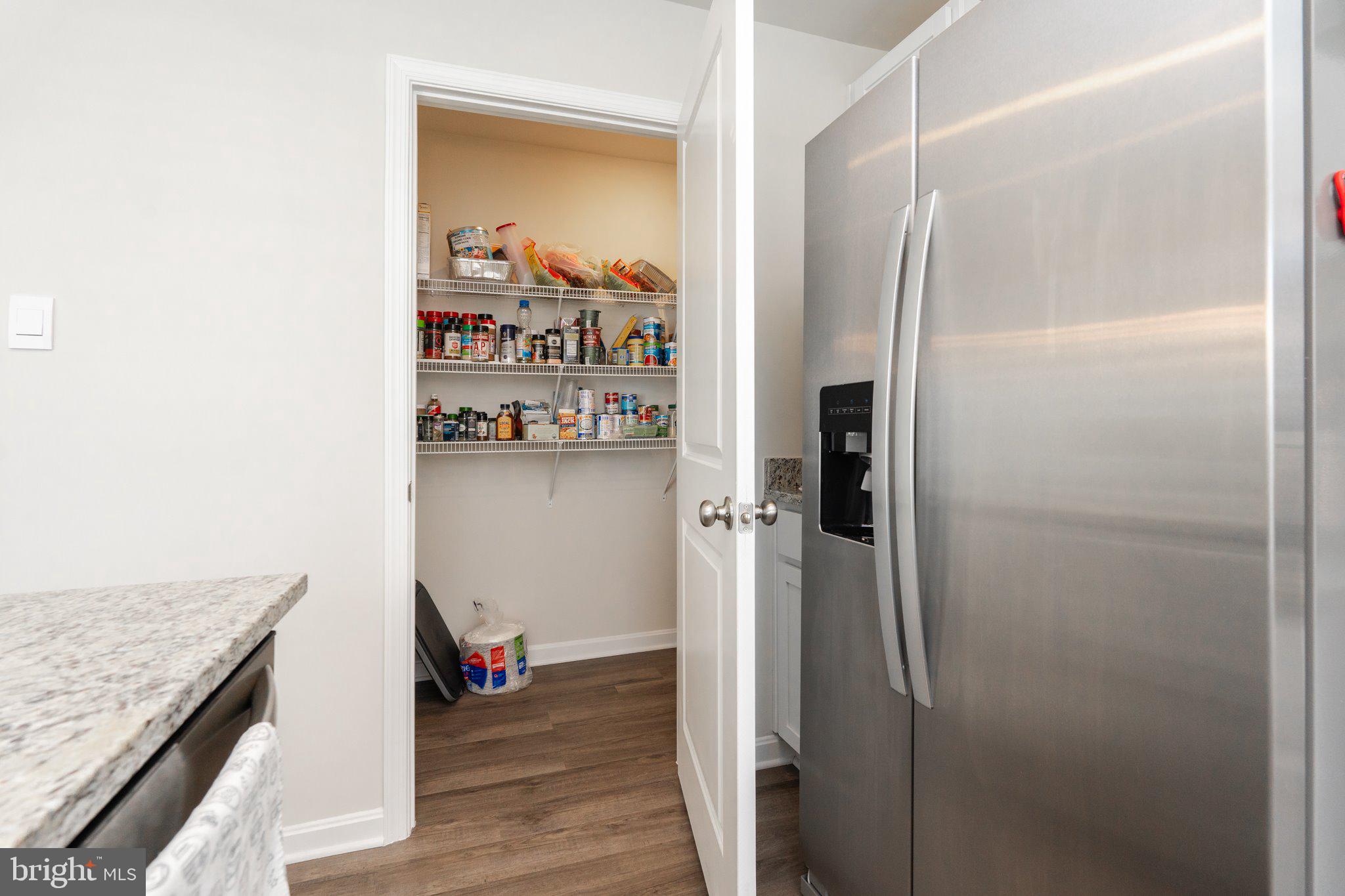 RED HILL - Residential