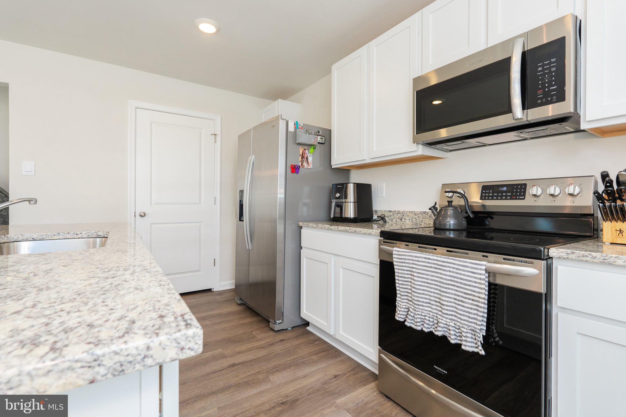 RED HILL - Residential