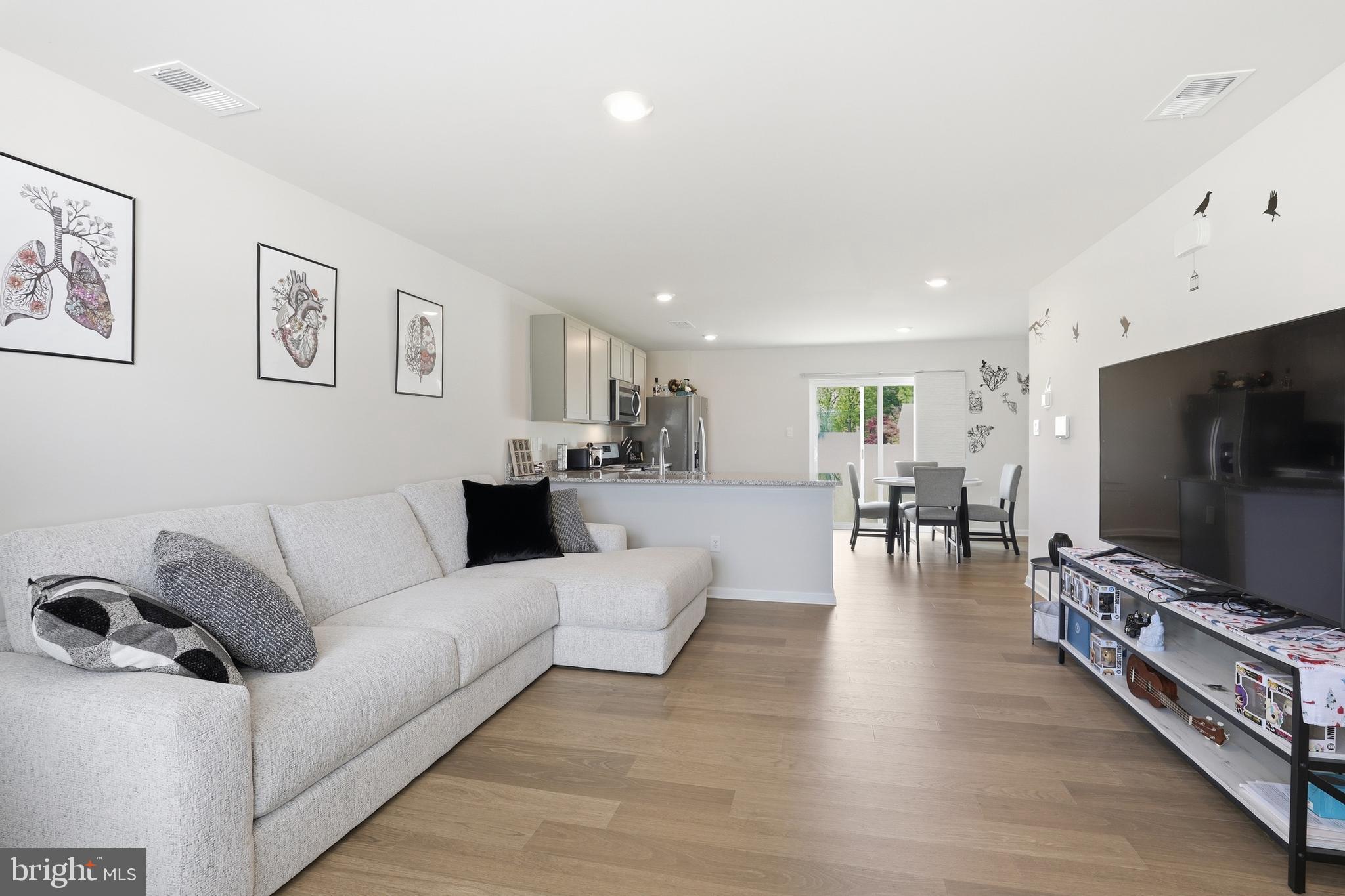 MAGNOLIA ESTATES - Residential