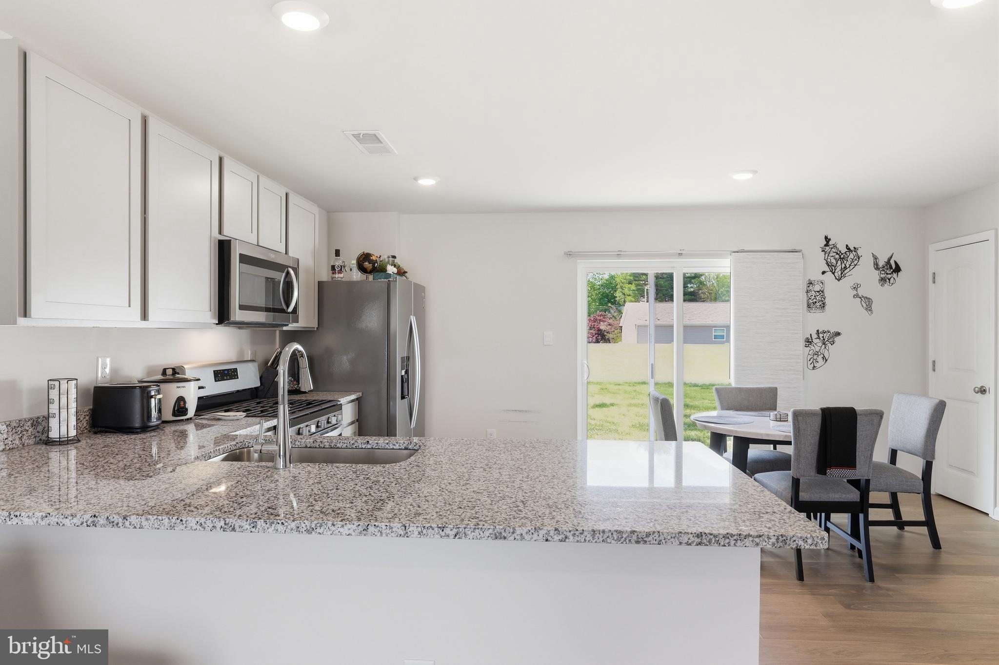 MAGNOLIA ESTATES - Residential