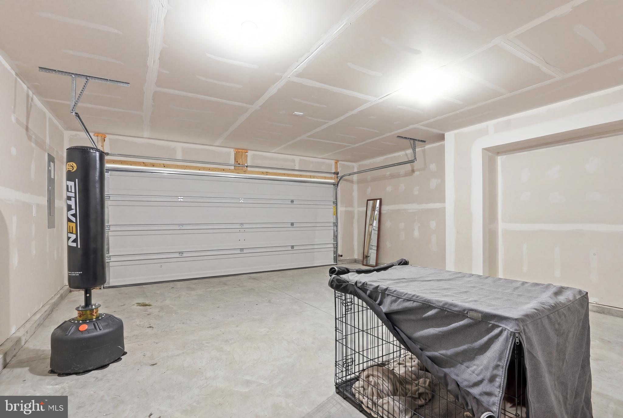 MAGNOLIA ESTATES - Residential